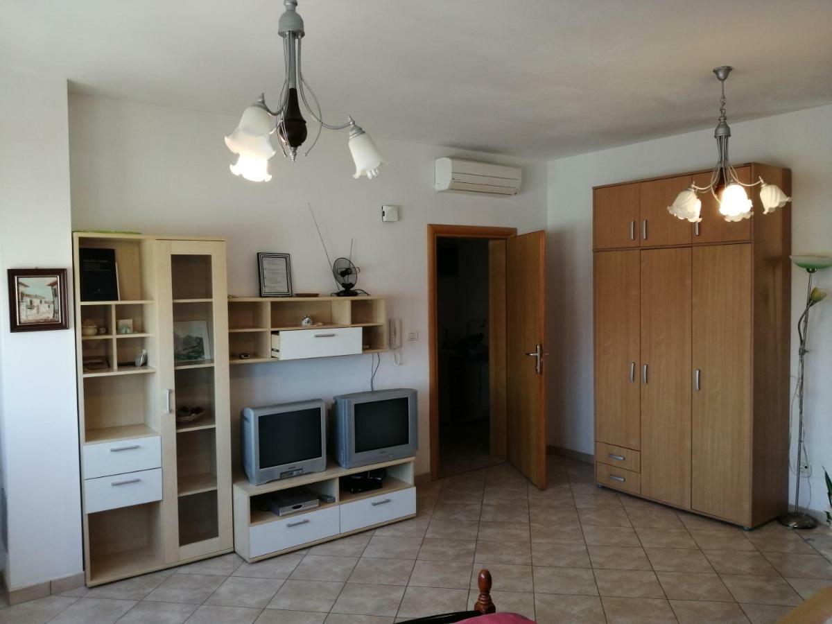Appartamento Lea Rovigno Esterno foto