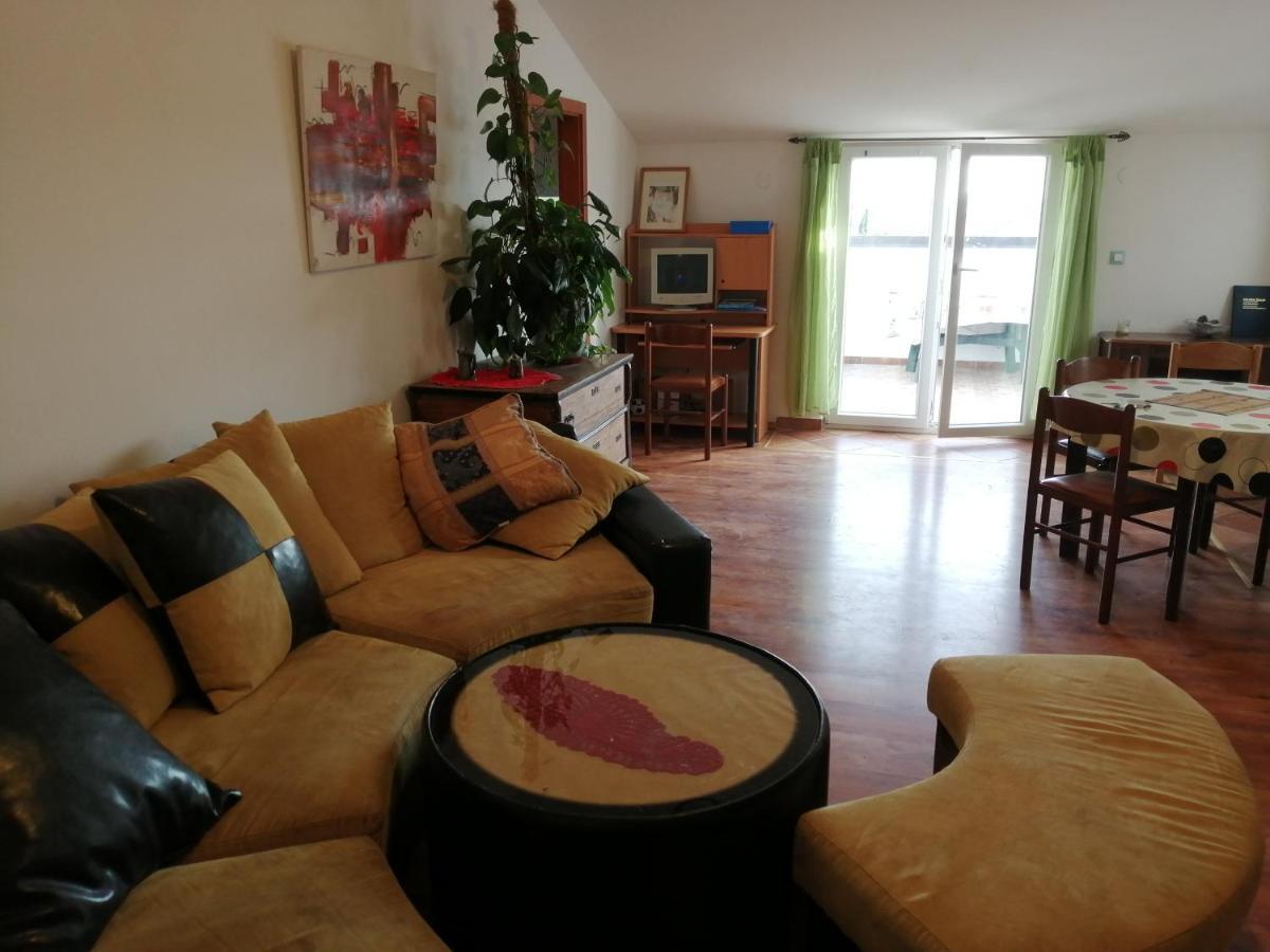Appartamento Lea Rovigno Esterno foto
